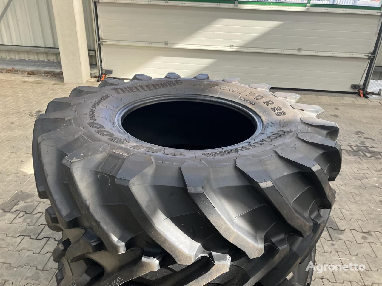 600/70R28 neumático para tractor