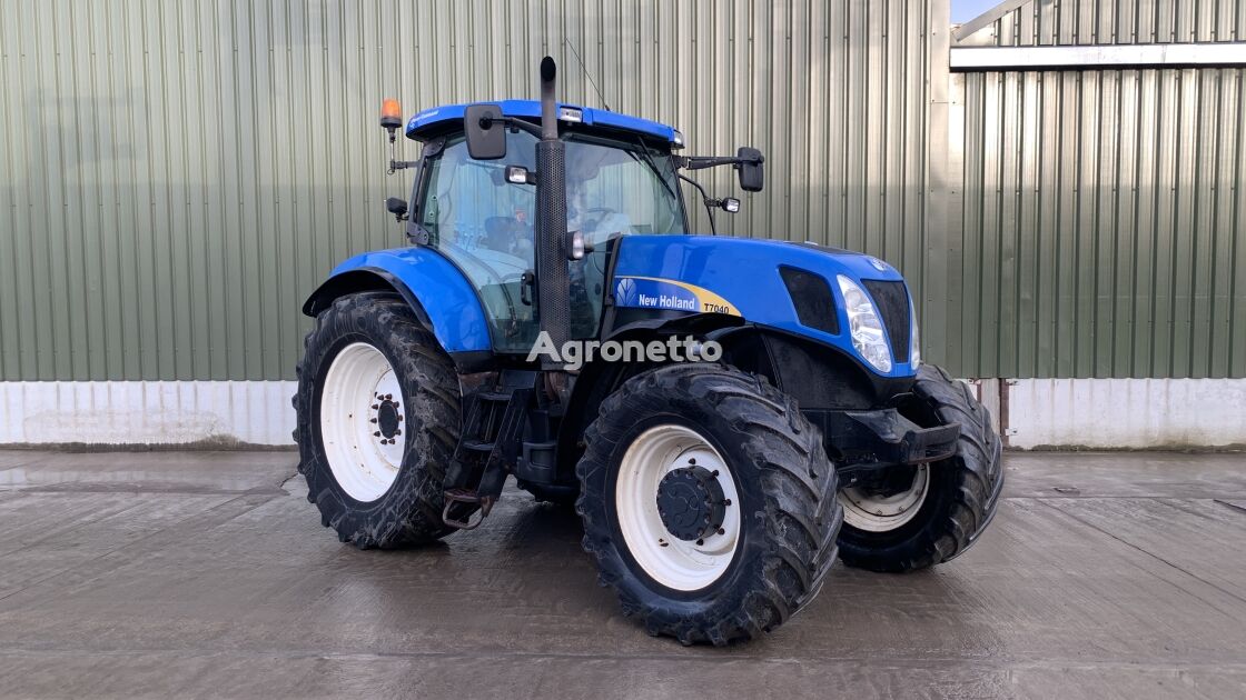 New Holland T7040 tractor de ruedas